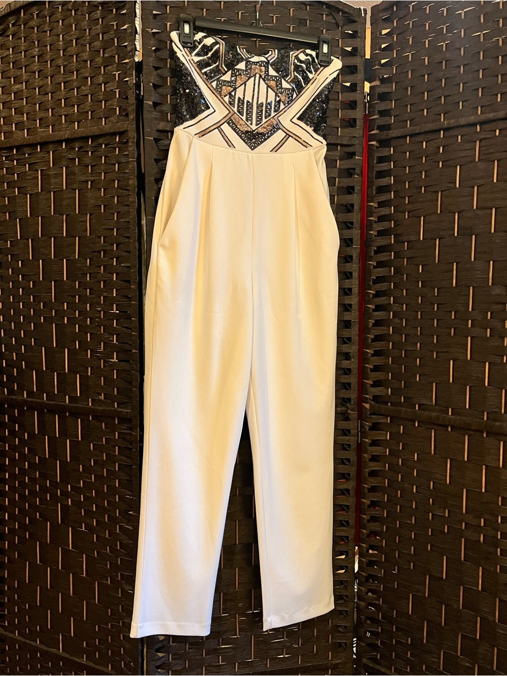 Express Strapless Sequinned Jumpsuit. Sweetheart neckline, silicone lining. Sz 0 - Picture 5 of 17